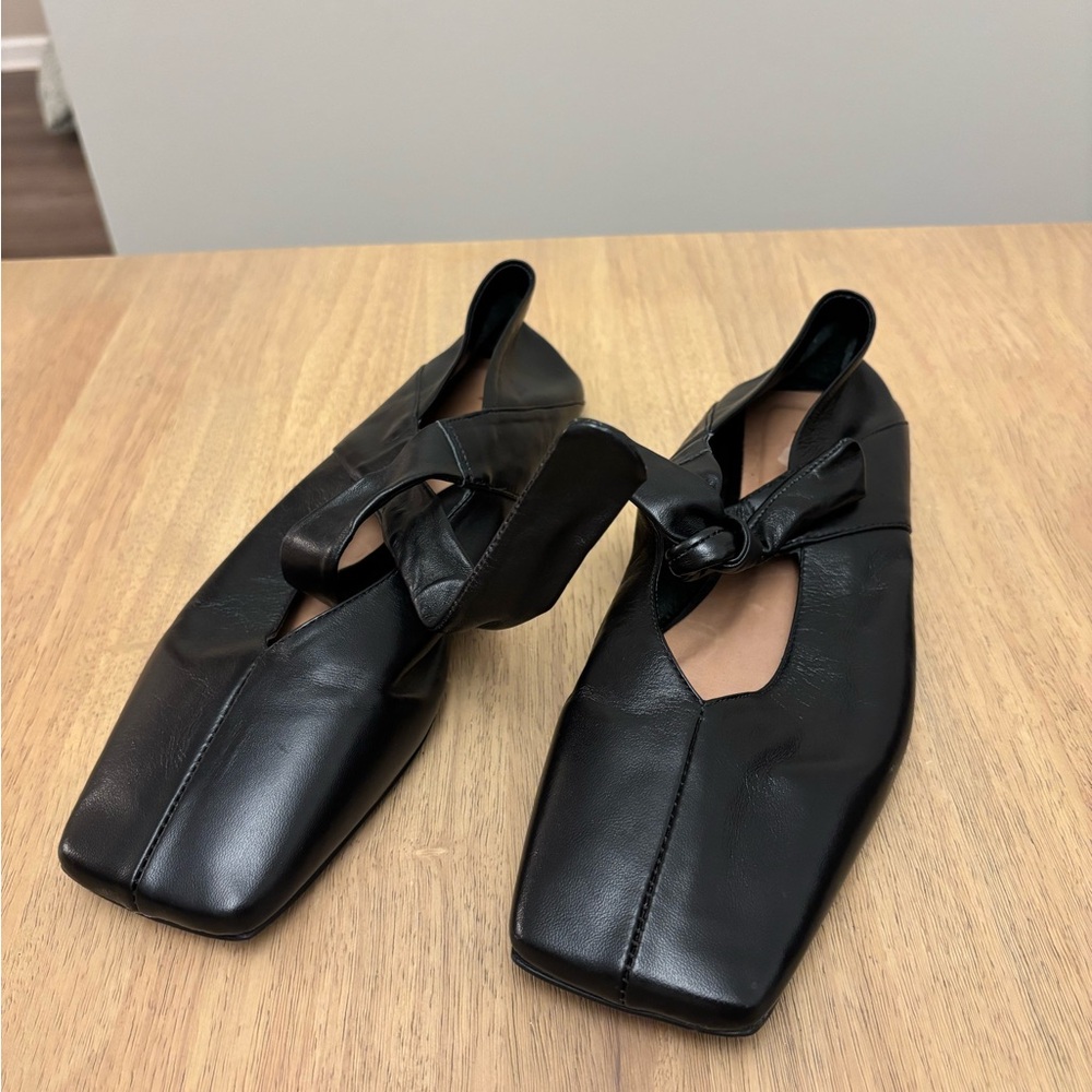 Anthropologie Vicenza Black Leather Bow Flats - Picture 3 of 6
